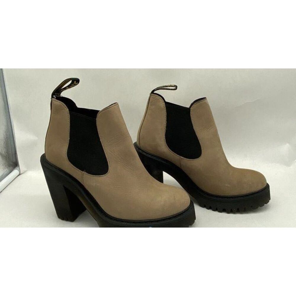 Dr. Martin’s Hurston heeled boots size 5